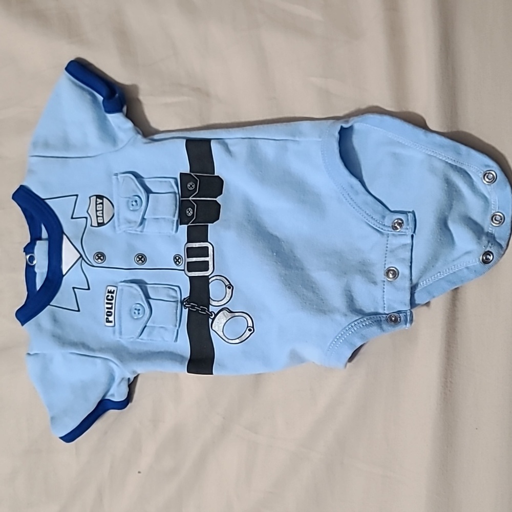 Infant police outfit